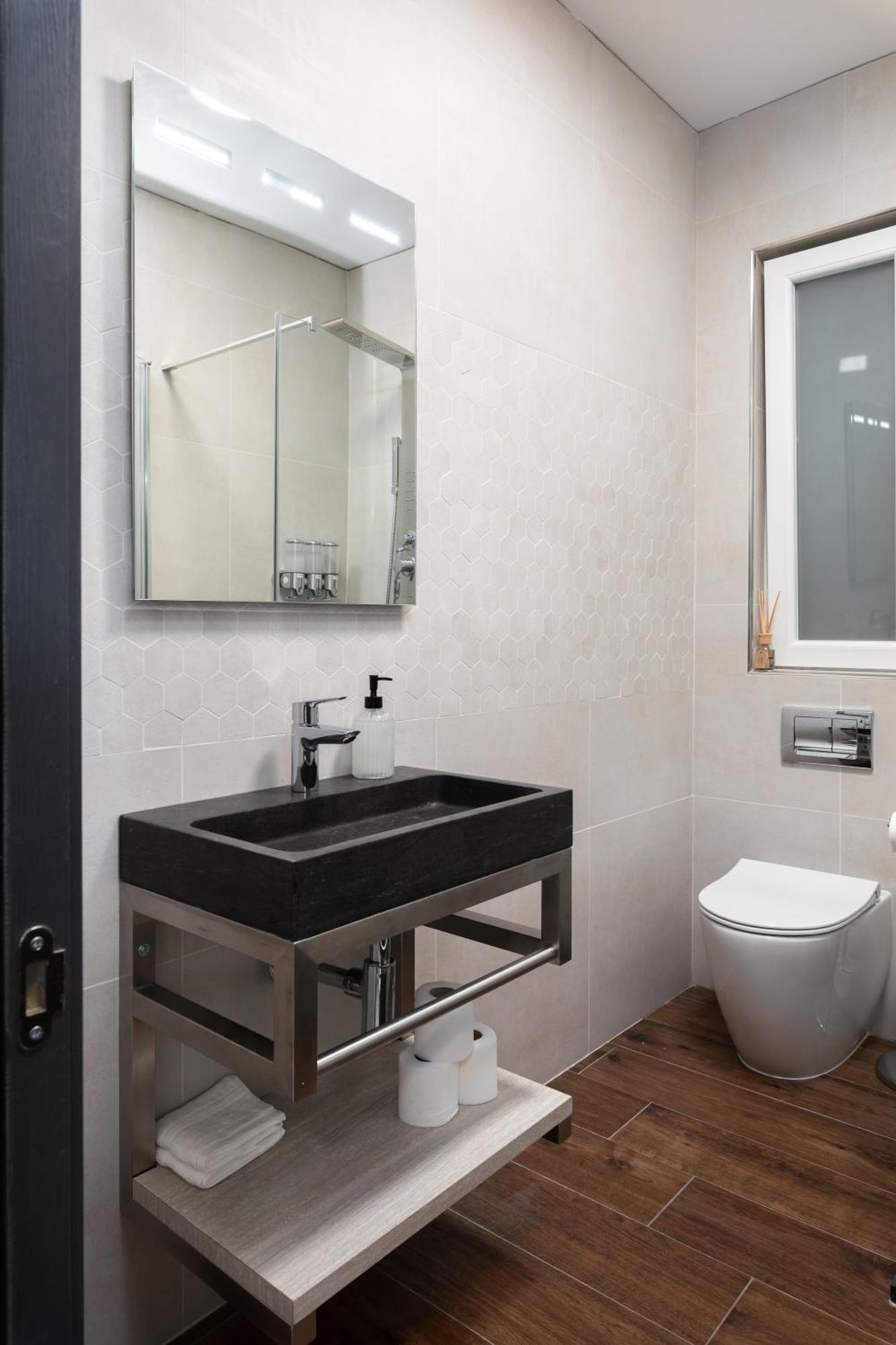 Modern 2Br Cosy Apartment With Large Terrace - Close To Manoel Island & Tigne Shopping Mall Sliema Dış mekan fotoğraf